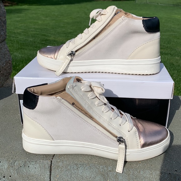 Blondo Waterproof Genesis hi sneaker w/box - size 8.5 - Picture 3 of 9